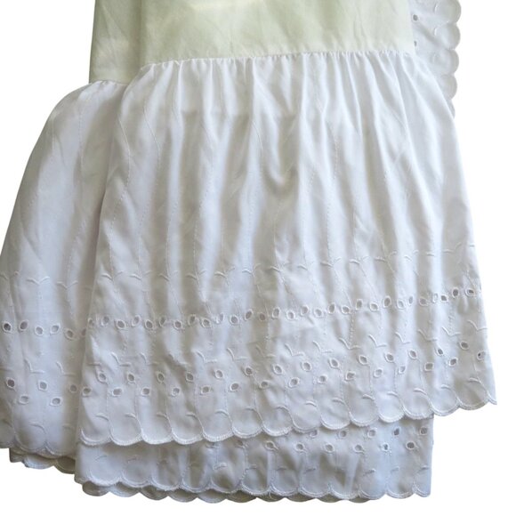 Vintage 90s Y2K White Twin Bed Skirt Eyelet Embroidery Scalloped Hem 14" Drop - Picture 3 of 8